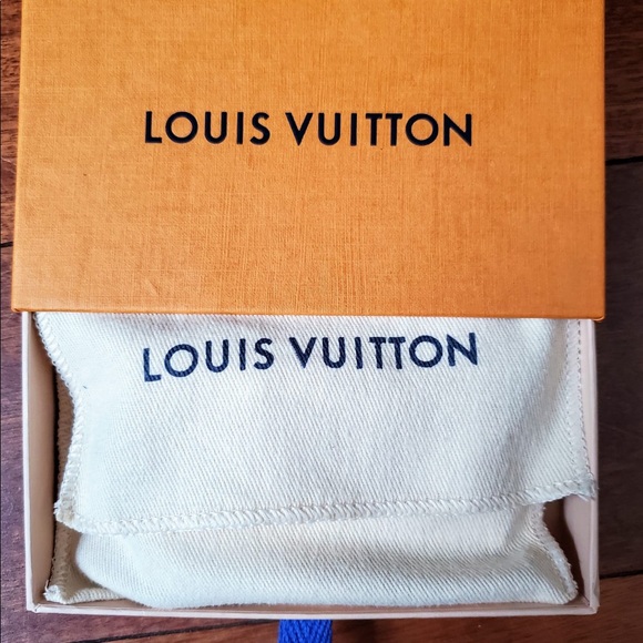 Authentic Louis Vuitton Scrunchie/ hair tie main image 7